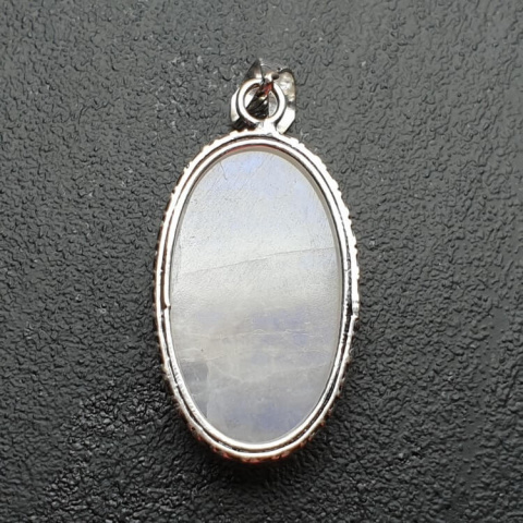 Moonstone pendant 31x19 mm no 141 Moonstone pendant 31x19 mm no 141