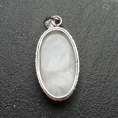 Moonstone pendant 31x19 mm no 210 Moonstone pendant 31x19 mm no 210
