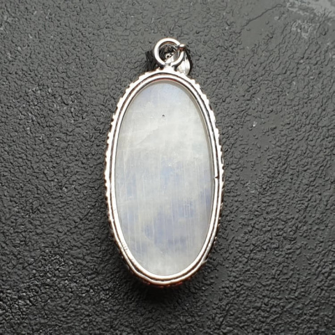 Moonstone pendant 33x16 mm no 194 Moonstone pendant 33x16 mm no 194