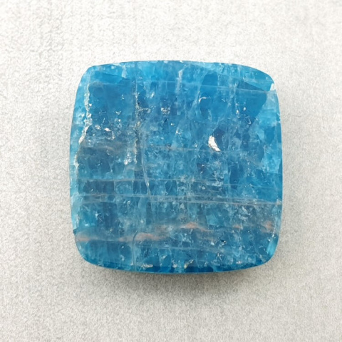 Apatite cabochon 25x25 mm no. 122 Apatite cabochon 25x25 mm no. 122