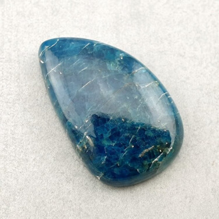 Apatite cabochon 29x19 mm no 135