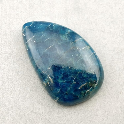 Apatite cabochon 29x19 mm no 135 Apatite cabochon 29x19 mm no 135