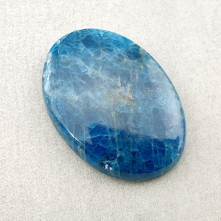 Apatite cabochon 30x21 mm no 89