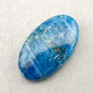 Apatite cabochon 32x19 mm no 100