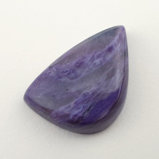 Czaroit kaboszon 25x17 mm nr 152