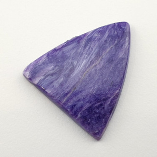 Czaroit kaboszon 26x24 mm nr 108