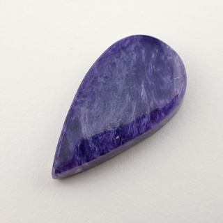 Czaroit kaboszon 27x15 mm nr 134