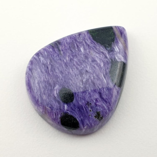 Czaroit kaboszon 27x22 mm nr 140