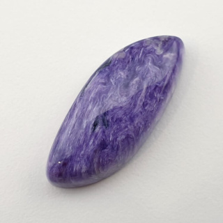 Czaroit kaboszon 28x12 mm nr 118