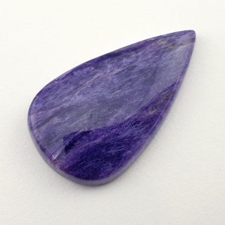 Czaroit kaboszon 31x18 mm nr 197