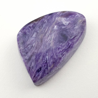 Czaroit kaboszon 31x20 mm nr 196