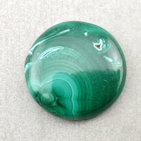 Malachite cabochon dia. 23 mm no 172 Malachite cabochon dia. 23 mm no 172