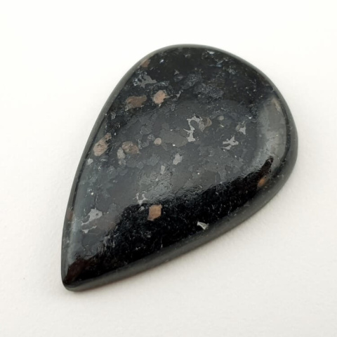 Nuummit cabochon 29x20 mm no. 22 Nuummit cabochon 29x20 mm no. 22
