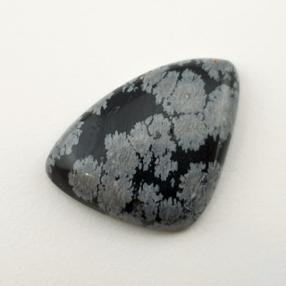 Snow obsidian cabochon 24x19 mm no 33