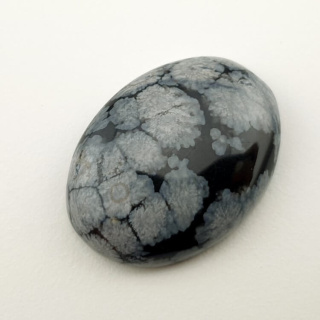 Snow obsidian cabochon 27x20 mm no 61