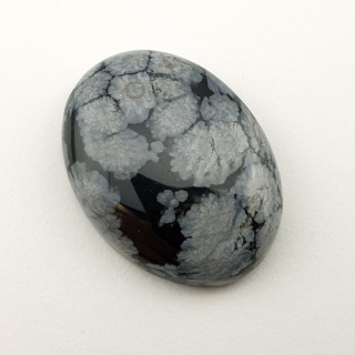 Snow obsidian cabochon 27x20 mm no 61