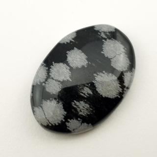 Snow obsidian cabochon 29x20 mm no 43