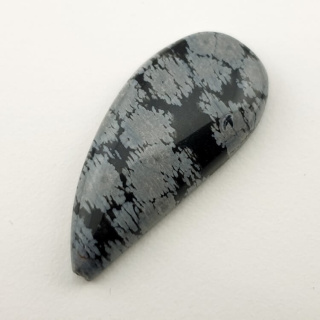 Snow obsidian cabochon 31x14 mm no 72
