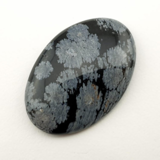 Snow obsidian cabochon 31x21 mm no 7