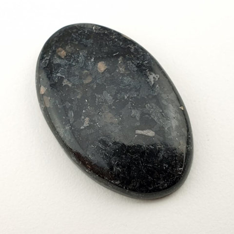 Nuummite cabochon 29x18 mm no. 37 Nuummite cabochon 29x18 mm no. 37