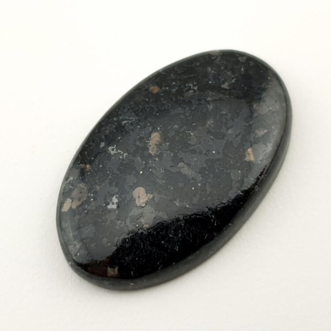 Nuummit cabochon 30x19 mm no 69 Nuummit cabochon 30x19 mm no 69