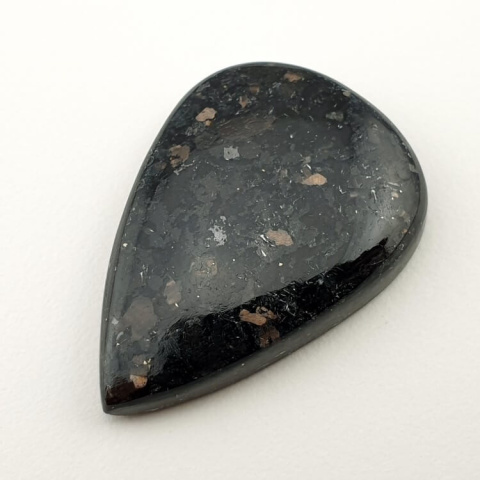 Nuummit cabochon 30x20 mm no 65 Nuummit cabochon 30x20 mm no 65