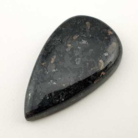 Nuummit cabochon 33x20 mm no 31 Nuummit cabochon 33x20 mm no 31