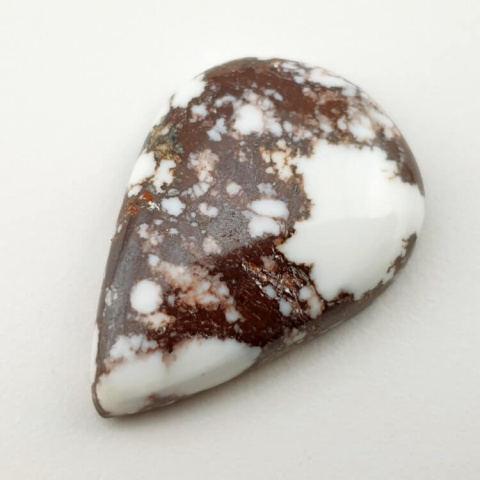 Magnesite cabochon 30x21 mm no 1