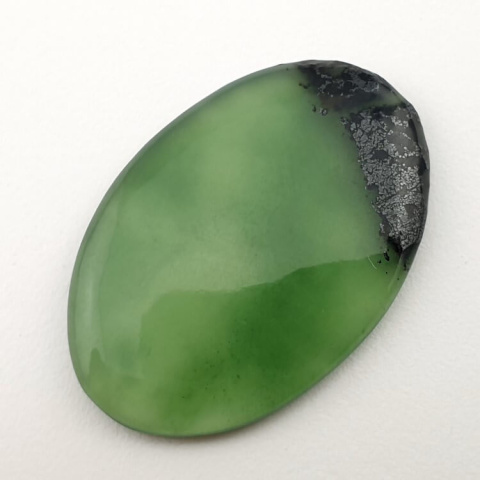 Nephrite cabochon 32x22 mm no. 90 Nephrite cabochon 32x22 mm no. 90
