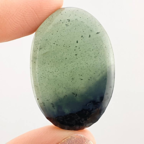 Nephrite cabochon 33x22 mm no 120 Nephrite cabochon 33x22 mm no 120