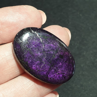 Purpurite cabochon 34x23 mm no 2