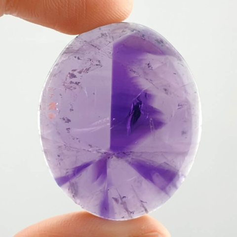 Amethyst cabochon 37x30 mm no. 414 Amethyst cabochon 37x30 mm no. 414