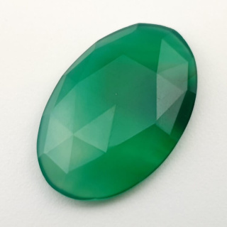 Green onyx faceted cabochon 30x20 mm no 27