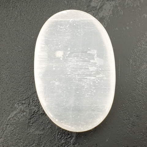 Selenite cabochon 47x31 mm no. 31 Selenite cabochon 47x31 mm no. 31
