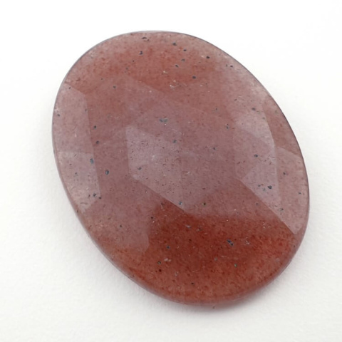 Kwarc truskawkowy kaboszon fasetowany 34x26 mm nr 20 Kwarc truskawkowy kaboszon fasetowany 34x26 mm nr 20