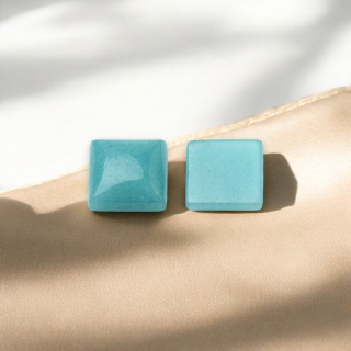 Turquoise jade cabochon 10x10 mm 1 pcs