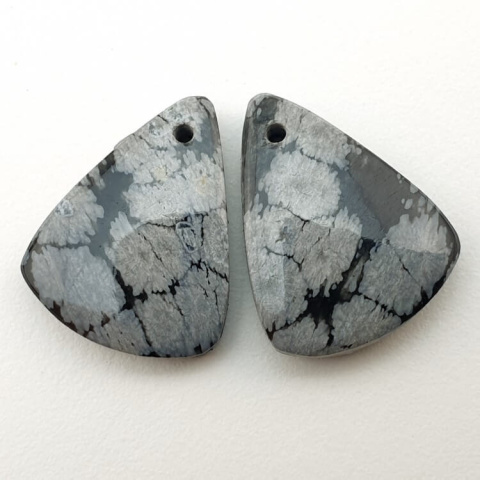 Snow obsidian pair of cabochons with hole 19x14 mm no P205 Snow obsidian pair of cabochons with hole 19x14 mm no P205