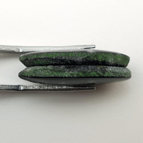 Obsydian śnieżny para kaboszonów z dziurką 23x11 mm nr P206 Obsydian śnieżny para kaboszonów z dziurką 23x11 mm nr P206