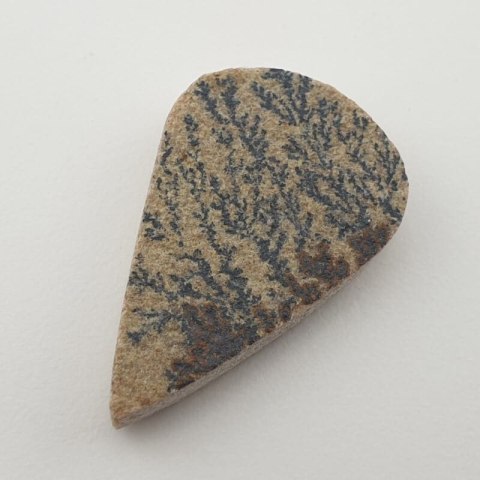 Dendryt psylomelanu kaboszon 35x22 mm nr 11 Dendryt psylomelanu kaboszon 35x22 mm nr 11