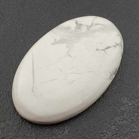 Howlite cabochon 42x26 mm no 17 Howlite cabochon 42x26 mm no 17