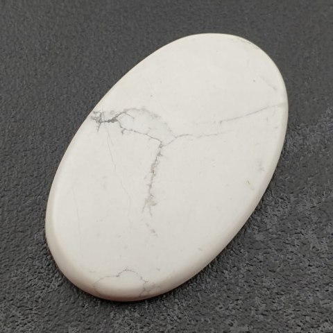 Howlite cabochon 44x27 mm no 7 Howlite cabochon 44x27 mm no 7