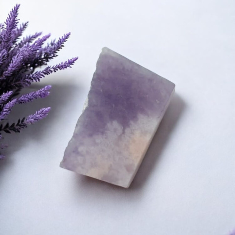 Lepidolite cut raw 21x14 mm No 54 Lepidolite cut raw 21x14 mm No 54
