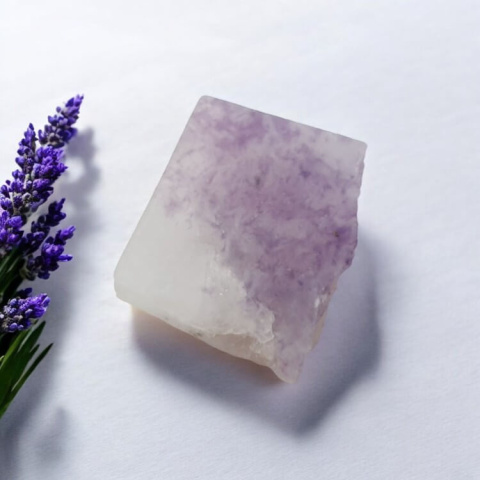 Cut Lepidolite raw 21x17 mm No 5 Cut Lepidolite raw 21x17 mm No 5