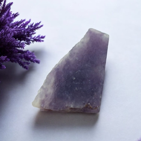 Lepidolite cut raw 21x17 mm No 66 Lepidolite cut raw 21x17 mm No 66