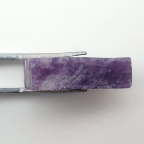 Lepidolit cięty surowy 23x18 mm nr 19 Lepidolit cięty surowy 23x18 mm nr 19