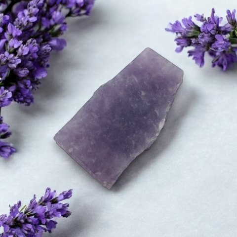 Lepidolite cut raw 25x14 mm No 79 Lepidolite cut raw 25x14 mm No 79