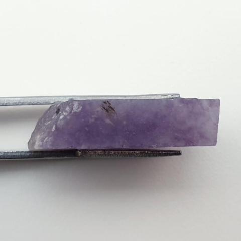 Lepidolit cięty surowy 28x16 mm nr 60 Lepidolit cięty surowy 28x16 mm nr 60