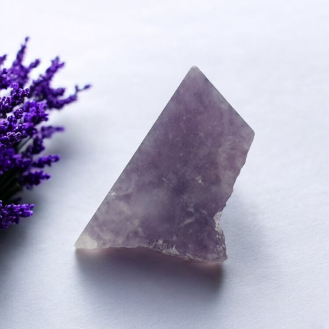 Lepidolite cut raw 28x18 mm No 18 Lepidolite cut raw 28x18 mm No 18