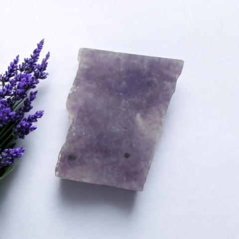 Lepidolite cut raw 28x21 mm No 26 Lepidolite cut raw 28x21 mm No 26