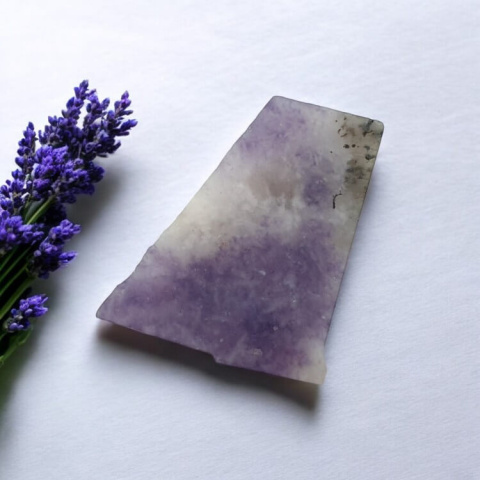 Lepidolite cut raw 29x24 mm No 38 Lepidolite cut raw 29x24 mm No 38